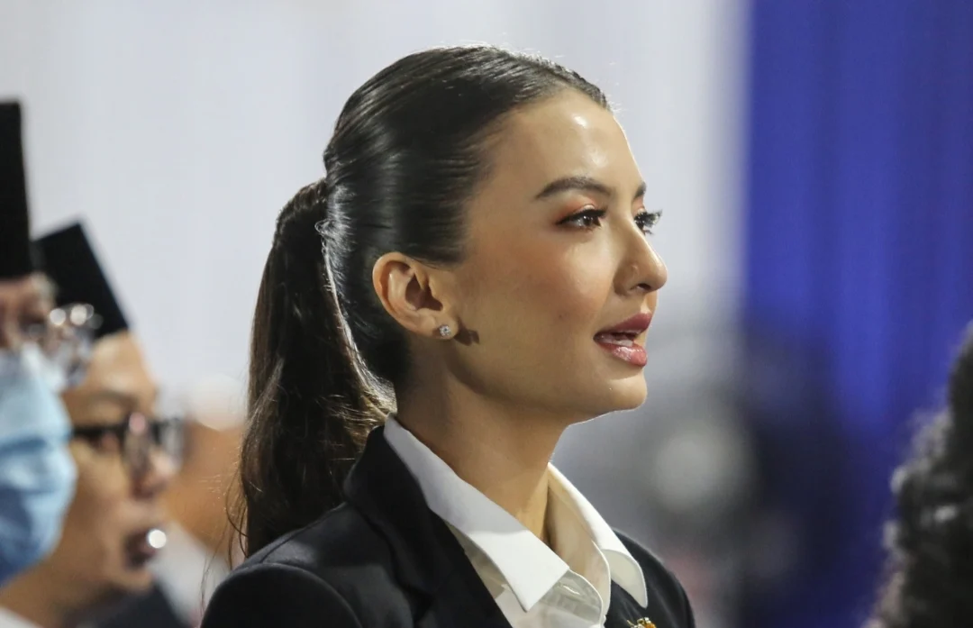 raline-shah-resmi-jadi-stafsus-menteri-komdigi-pernah-diisukan-menikah-dengan-miliarder-coinbase